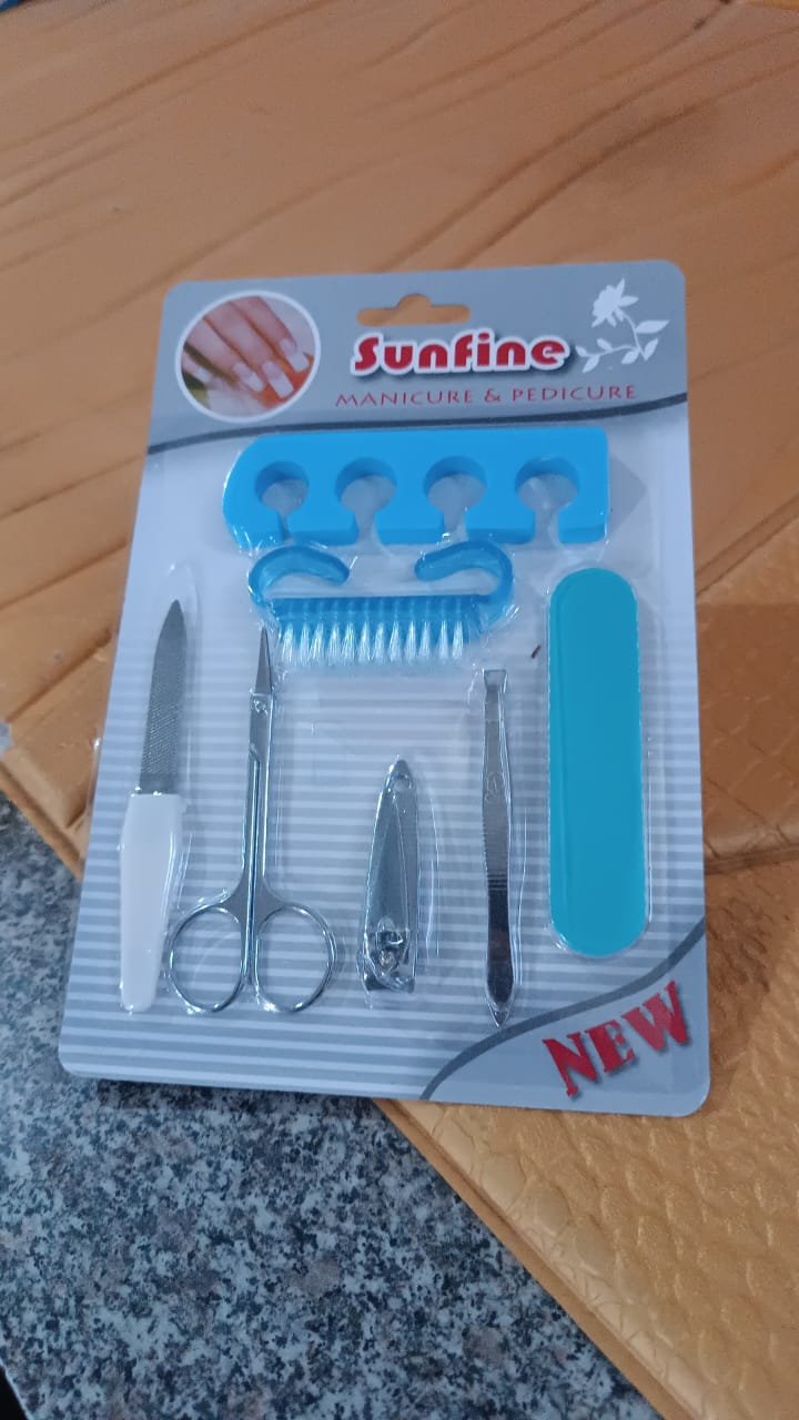 7 in 1 Manicure set Tool Kit (7 Pcs Set) 7 in 1 Manicure set Tool Kit (7 Pcs Set)